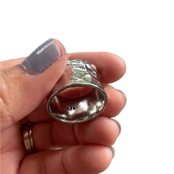 Hammered Sterling Silver Turquoise Flower Ring - Picture 6 of 6